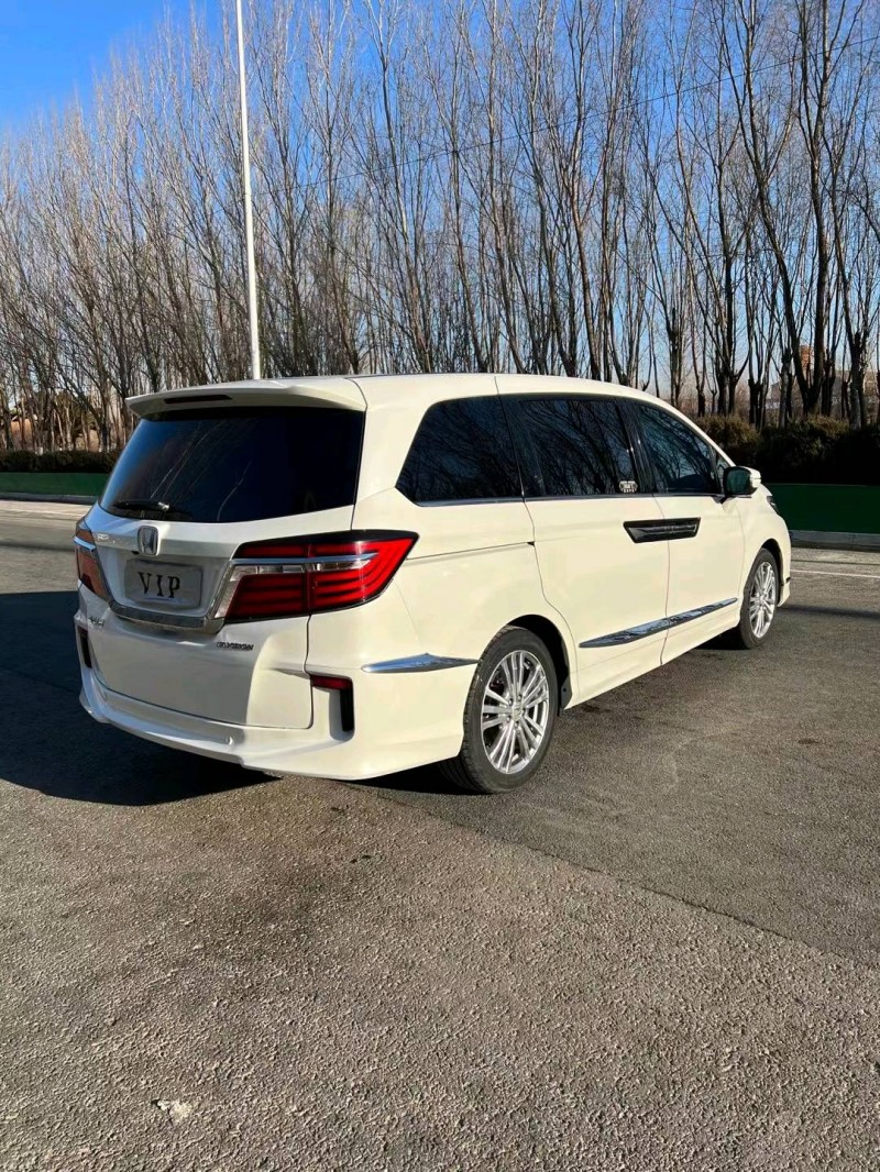 沈阳18年本田艾力绅9