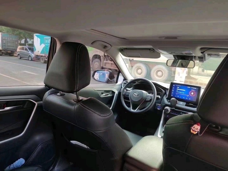 嘉兴21年丰田RAV4荣放4