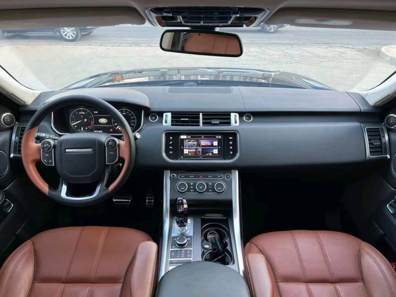 保定16年路虎揽胜运动5