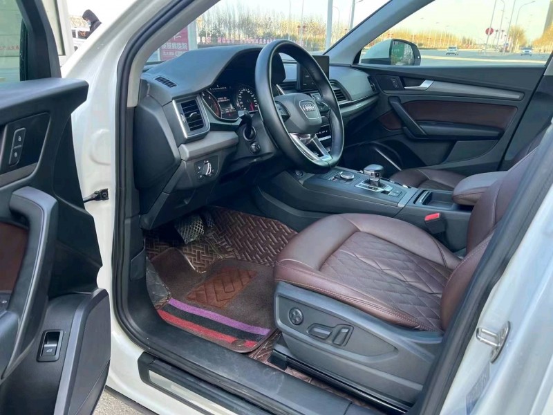 保定19年奥迪Q56