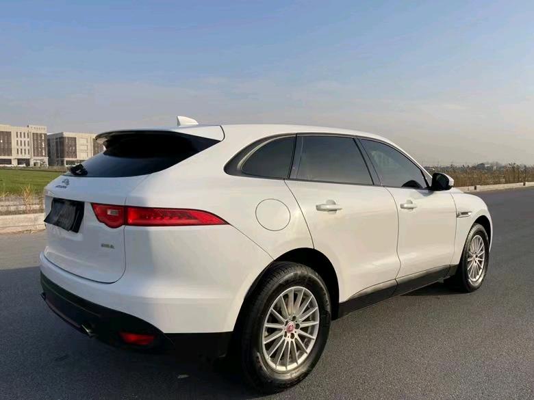 鹽城19年捷豹F-PACE9