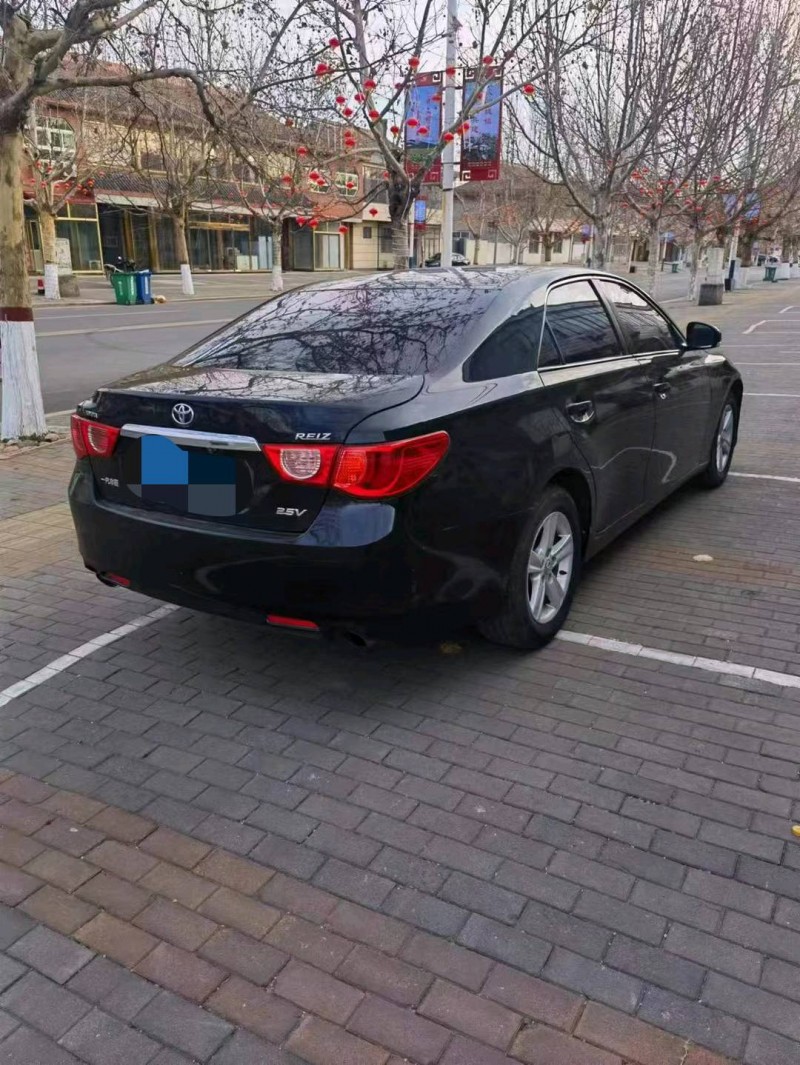 邯郸11年丰田锐志2