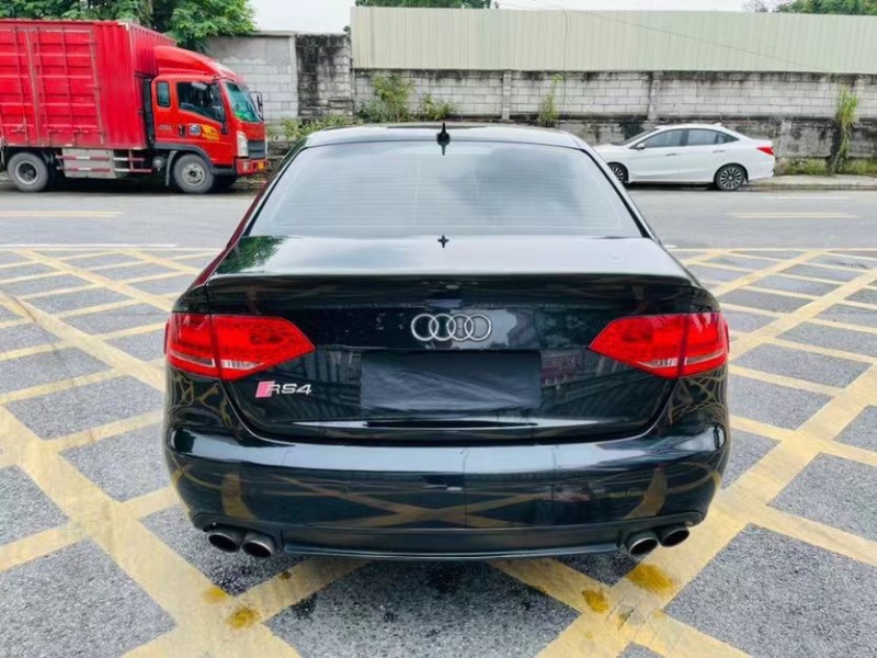 东莞11年奥迪A4L1