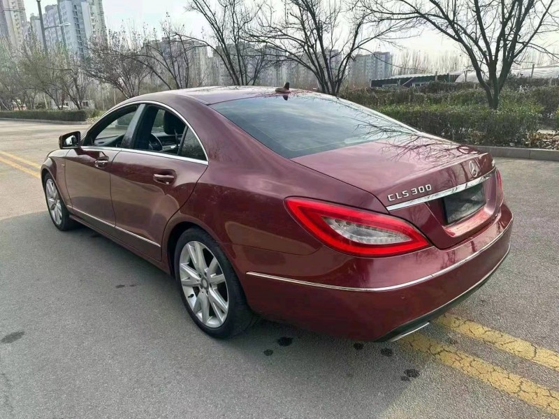 枣庄13年奔驰CLS8