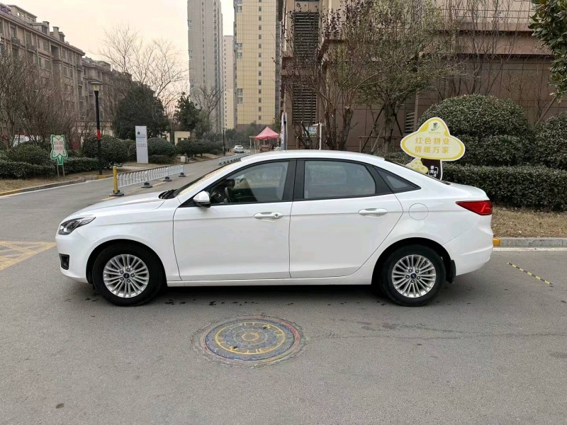 枣庄17年福特福睿斯4