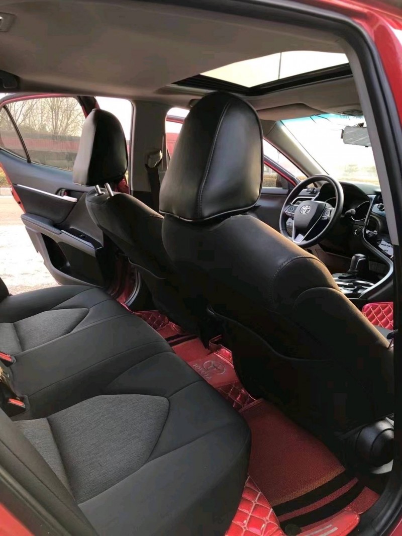 北京19年丰田凯美瑞6