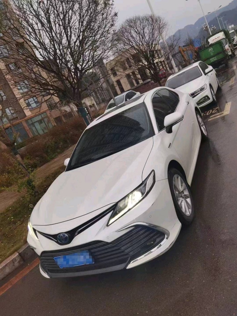 成都21年丰田凯美瑞5