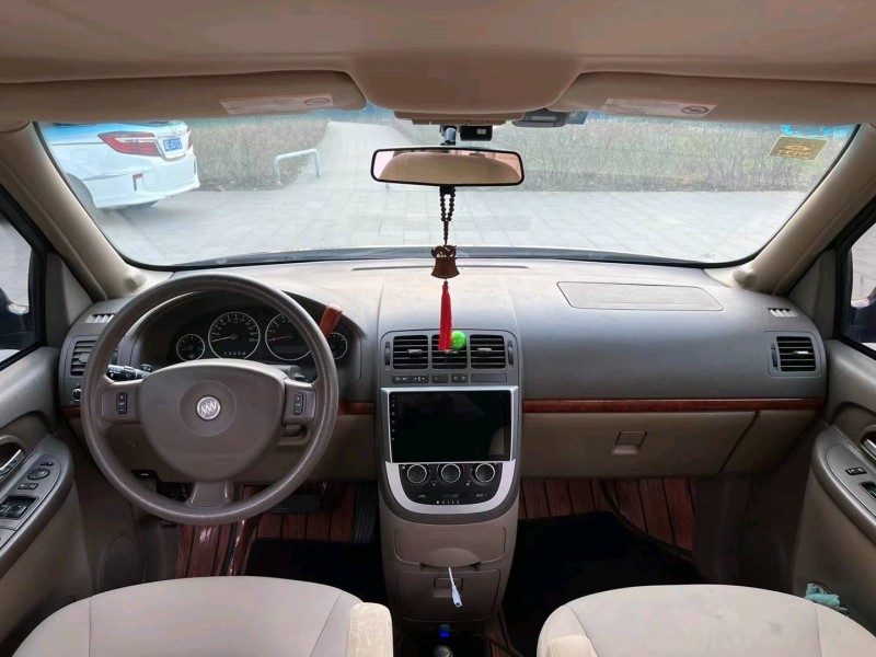 邢台12年别克GL85