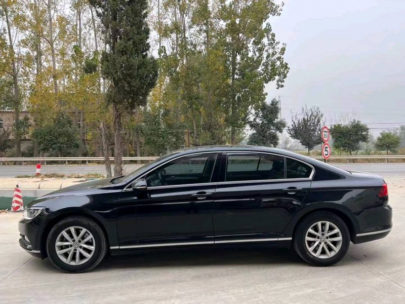 北京17年大众迈腾7