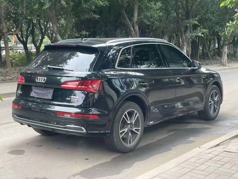 重庆19年奥迪Q59