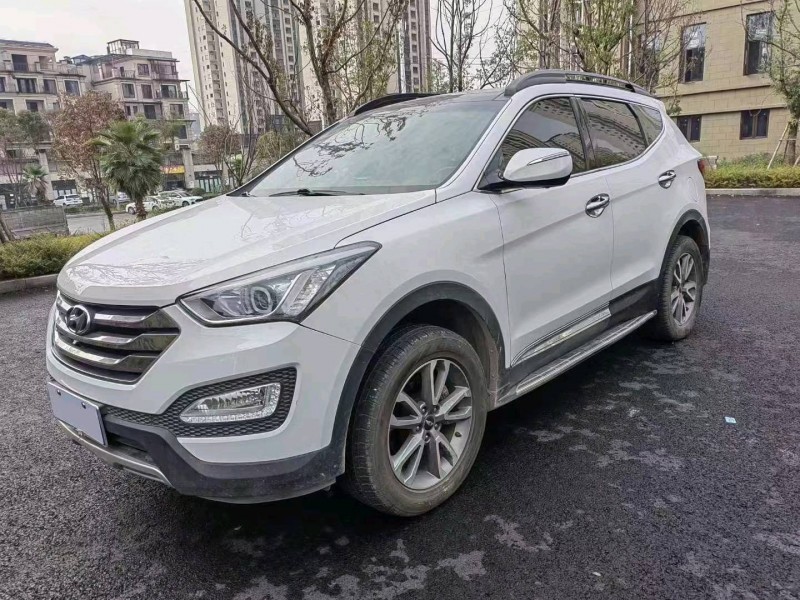 重庆14年现代全新胜达9