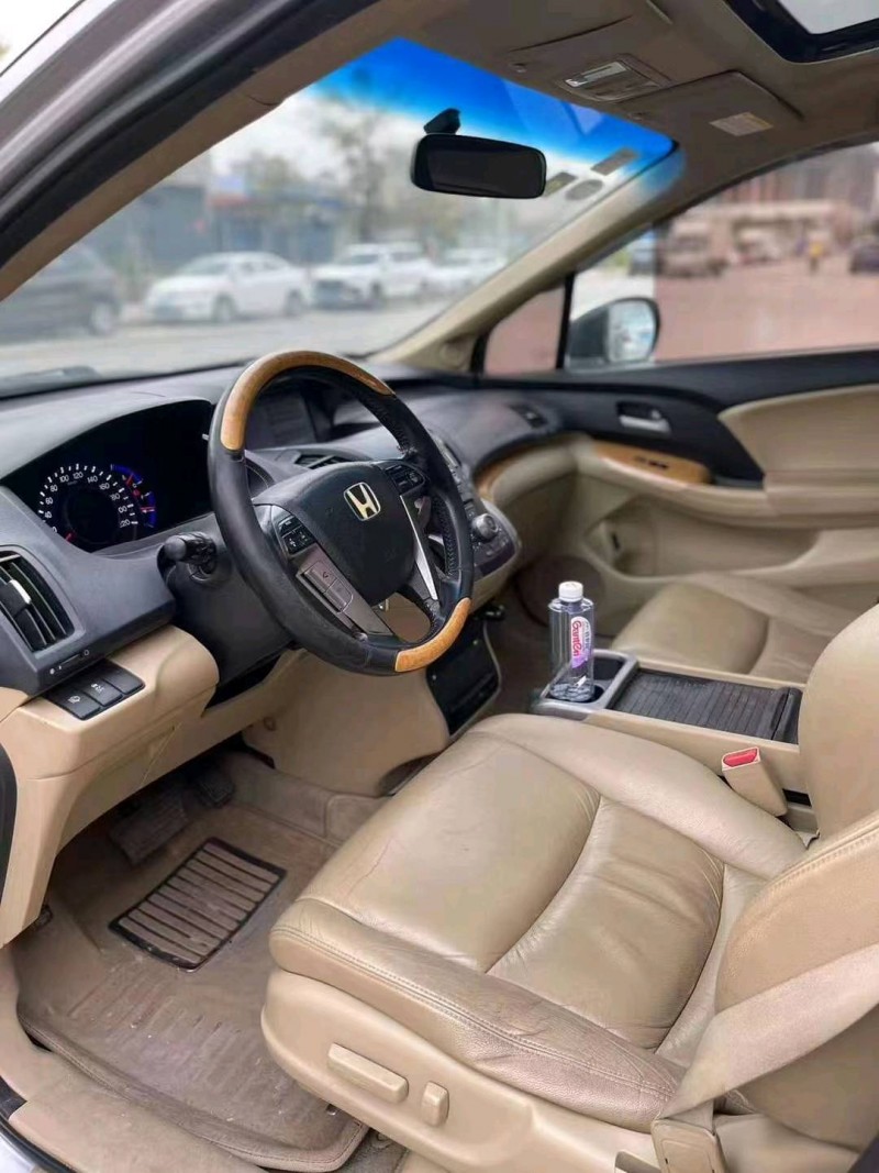 珠海12年本田奥德赛4