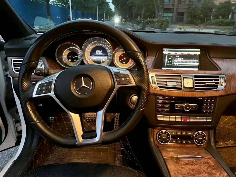 珠海14年奔驰CLS4