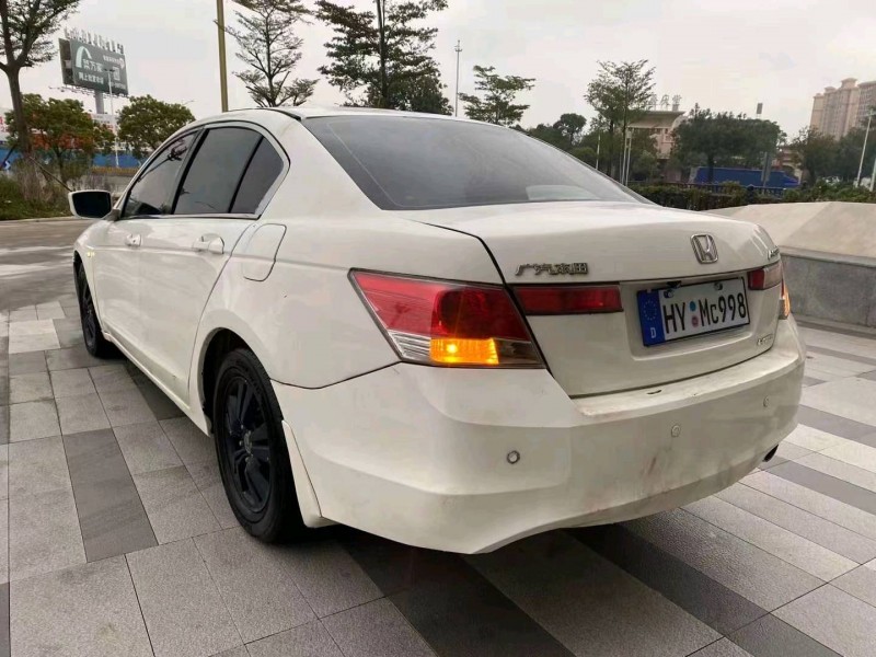 珠海09年本田雅阁4