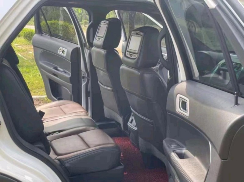 重庆15年福特探险者6