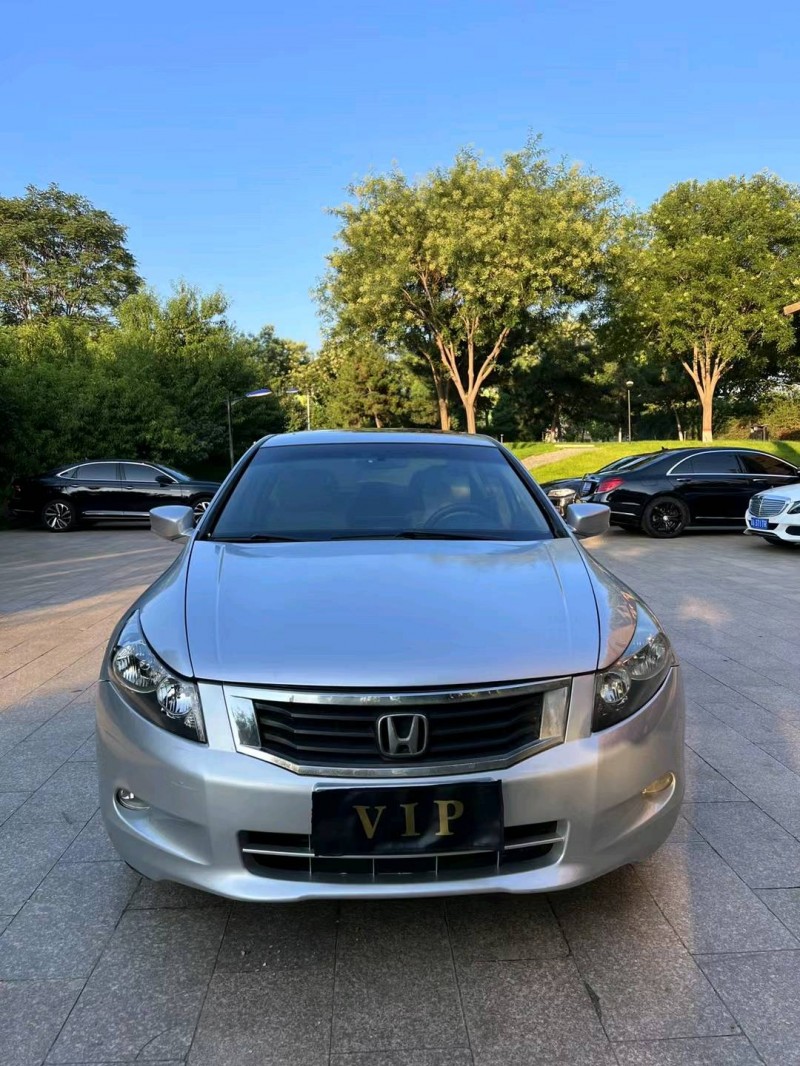 邢台10年本田雅阁1