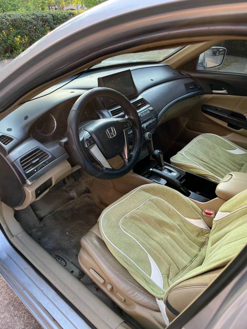 邢台10年本田雅阁5