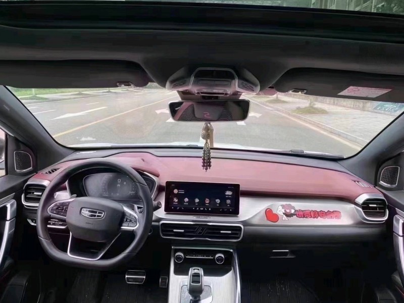 成都19年吉利缤越4