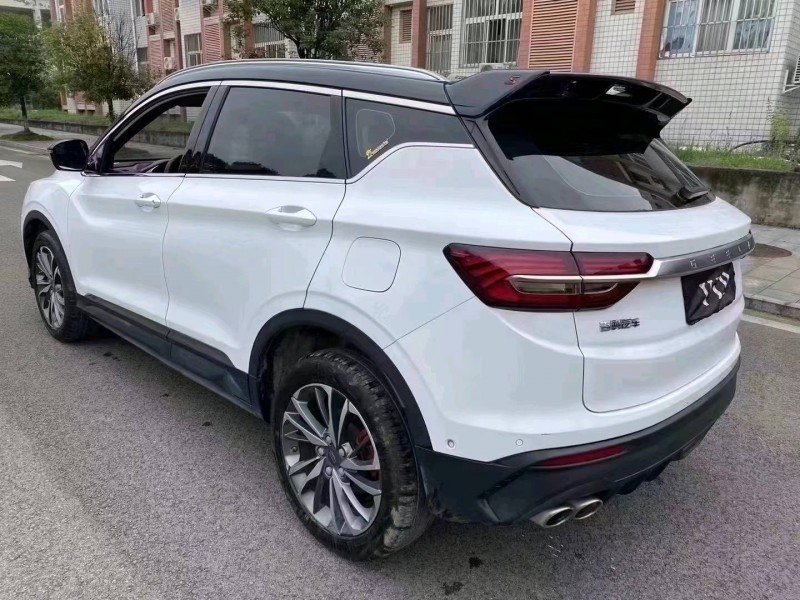 成都19年吉利缤越6