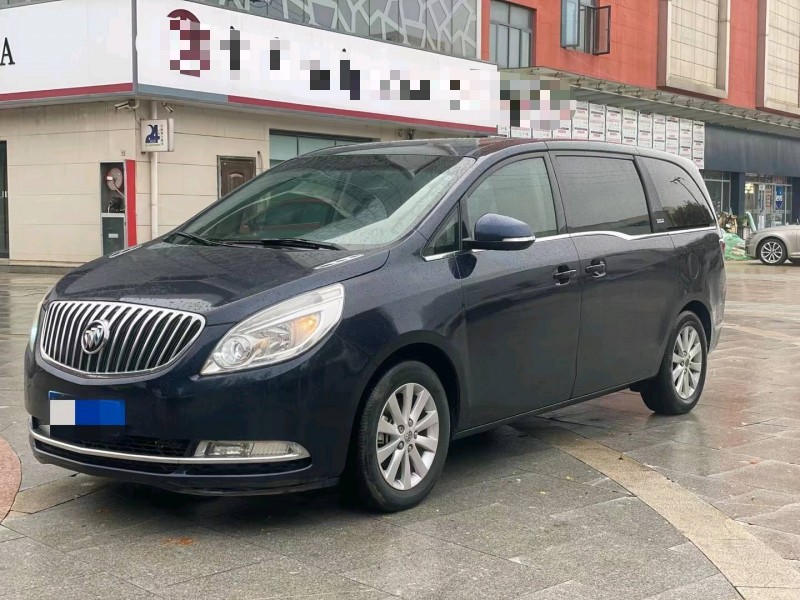 青岛13年别克GL82