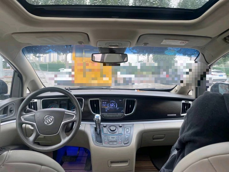 青岛13年别克GL86