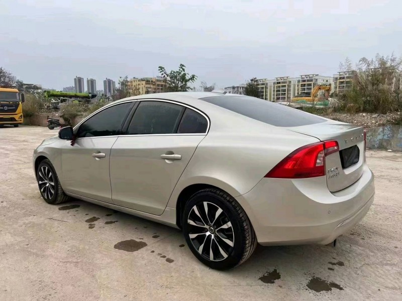 梧州20年沃尔沃S60L9
