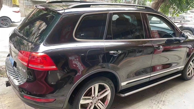 成都14年大众途锐2