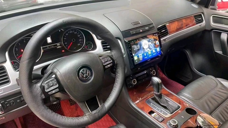 成都14年大众途锐6