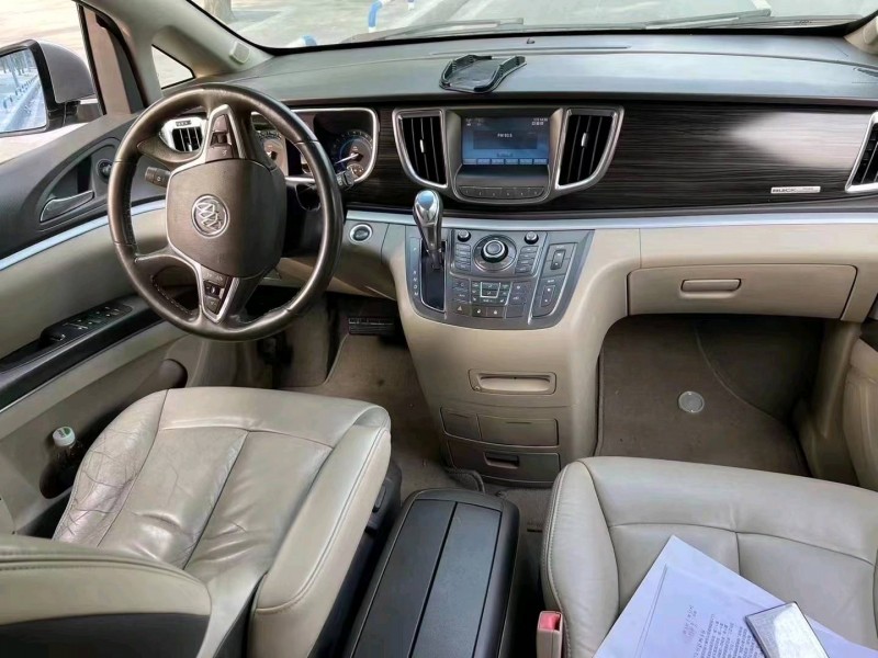 重庆13年别克GL84