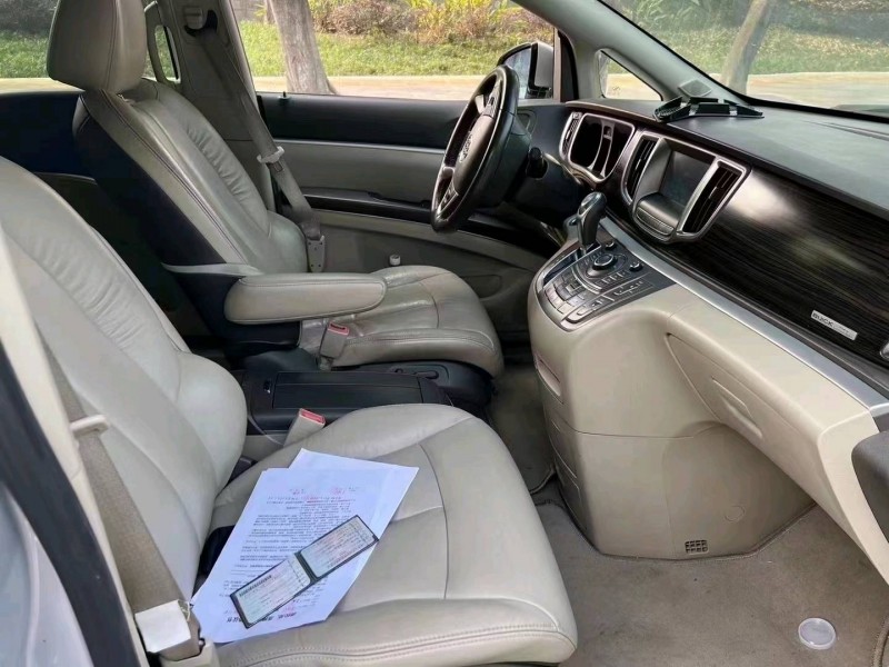 重庆13年别克GL86