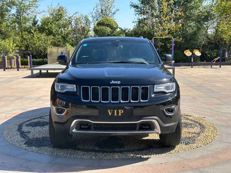 青岛15年Jeep大切诺基9