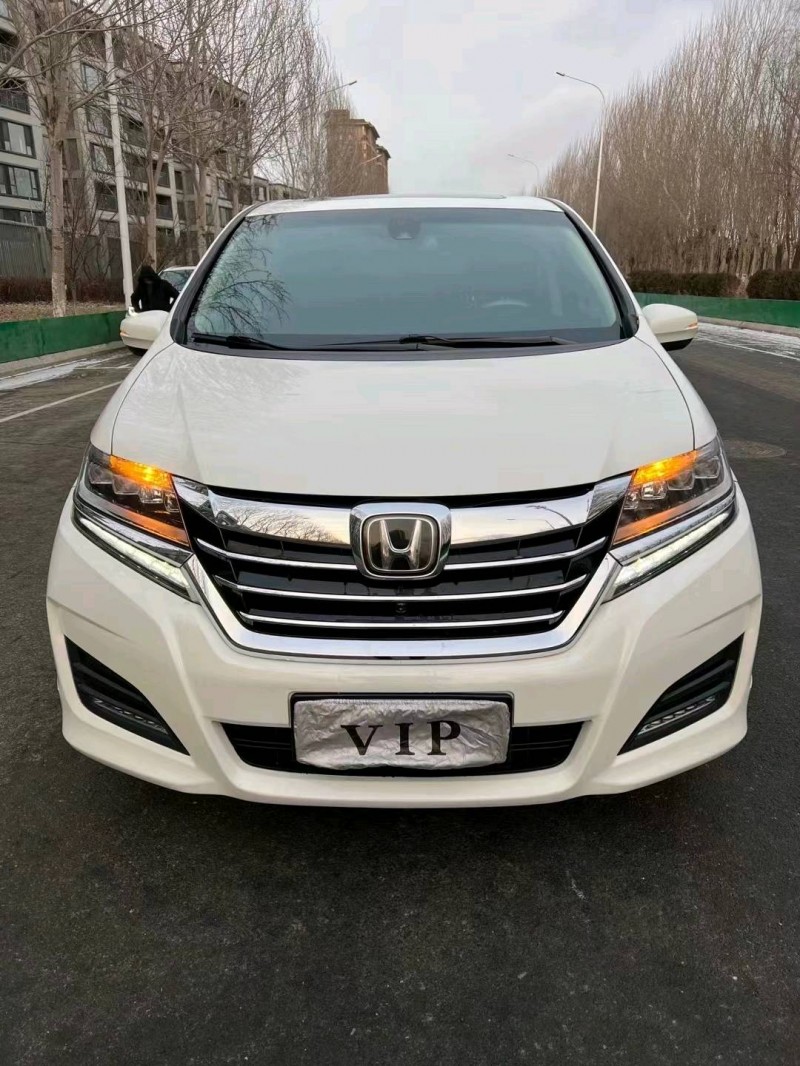 沈阳17年本田艾力绅1