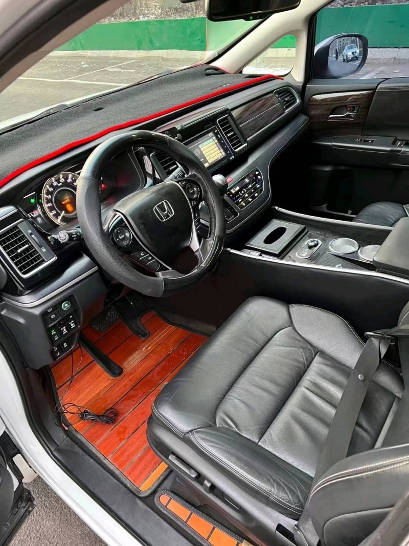 沈阳17年本田艾力绅3