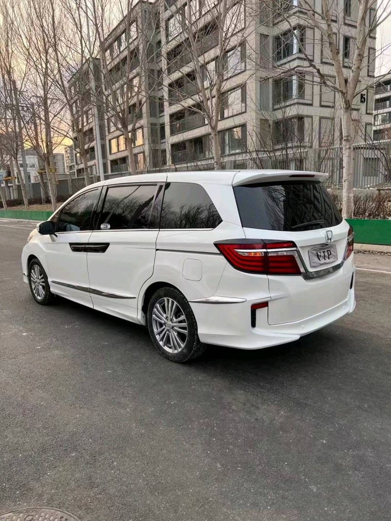 沈阳17年本田艾力绅5