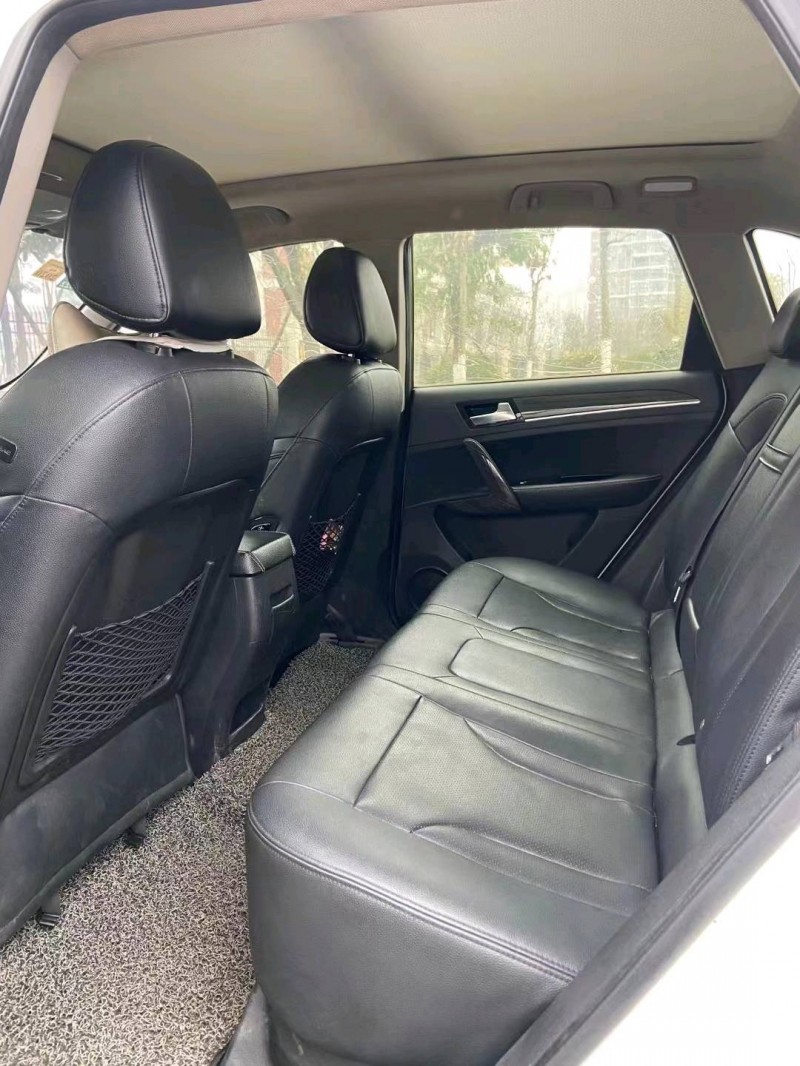 成都16年众泰T6004