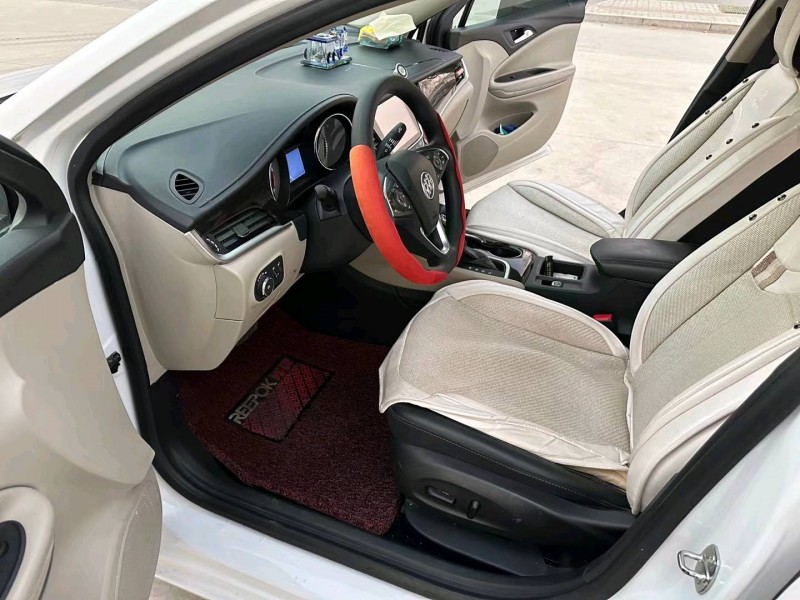 徐州19年别克威朗4