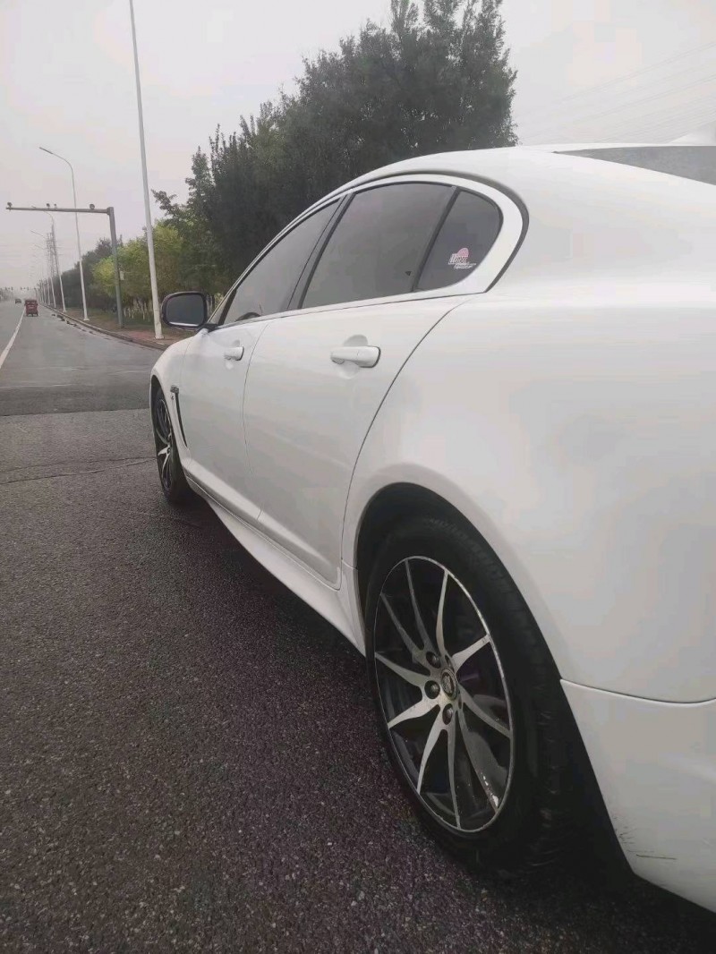 邯郸13年捷豹XF6