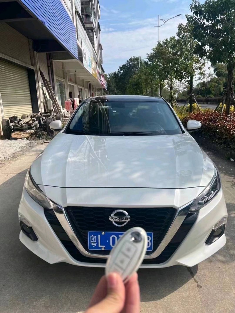 珠海22年日产天籁1