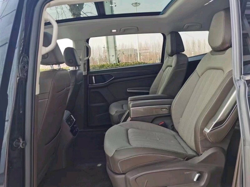 邯郸22年大众威然5