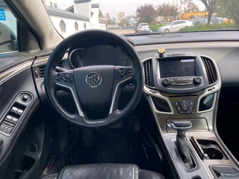 宿迁14年别克君越5