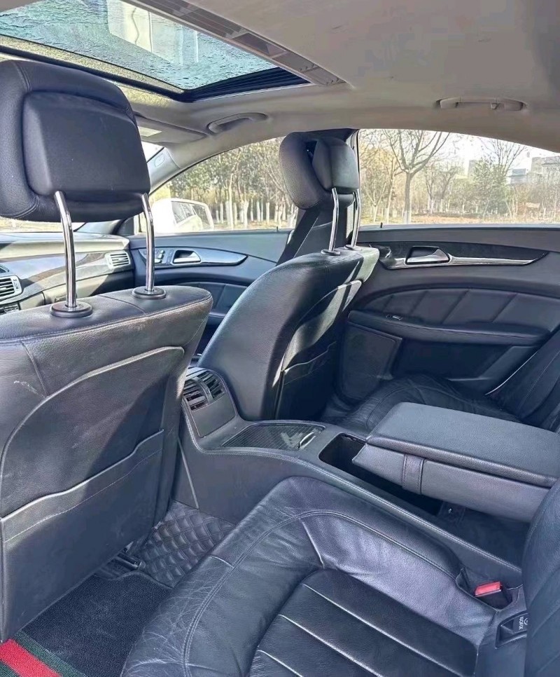 济南12年奔驰CLS4