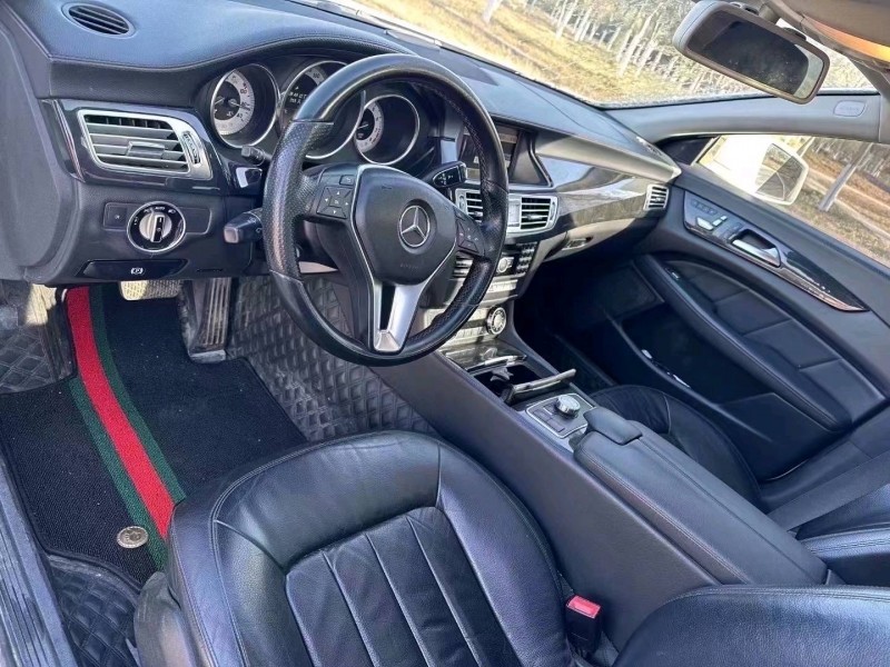 济南12年奔驰CLS3