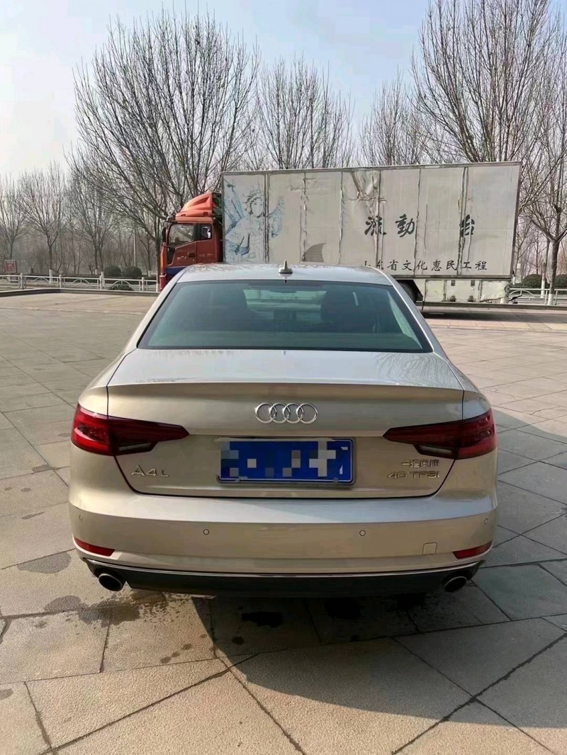 济南18年奥迪A4L8
