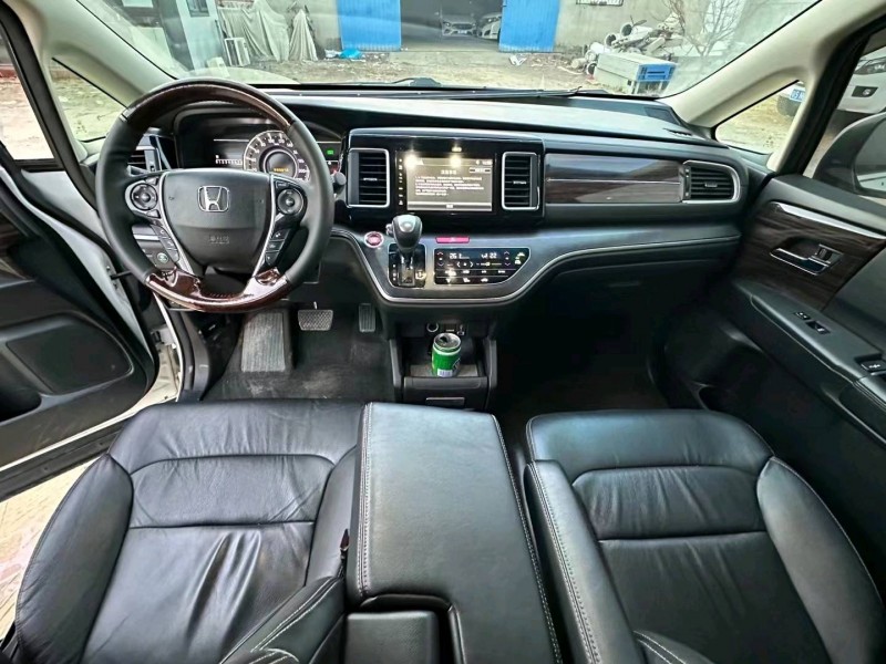 石家庄18年本田艾力绅4