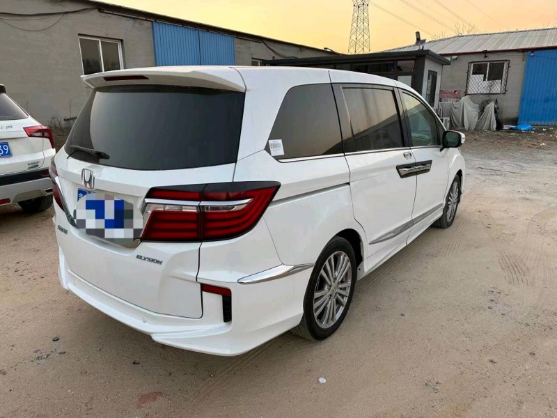 石家庄18年本田艾力绅8