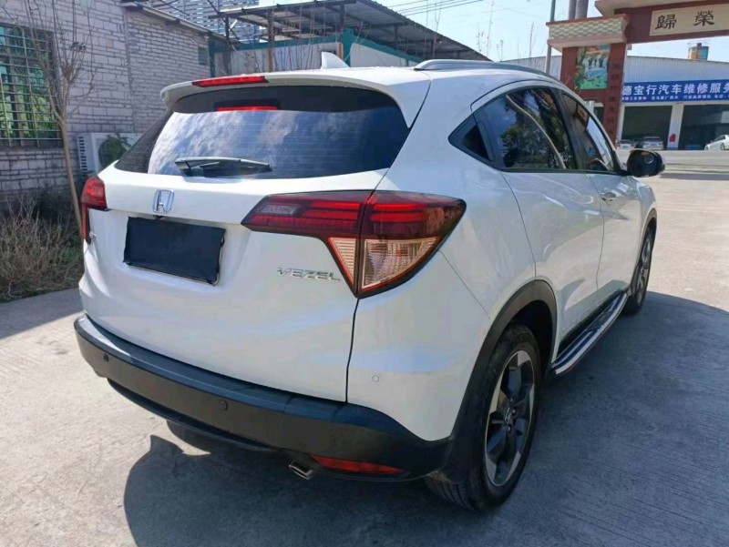 珠海16年本田缤智8