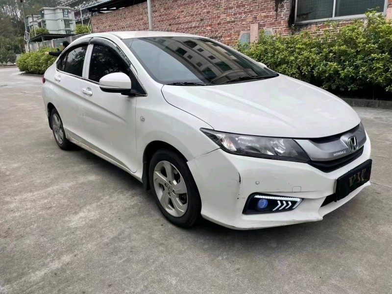 珠海17年本田锋范2