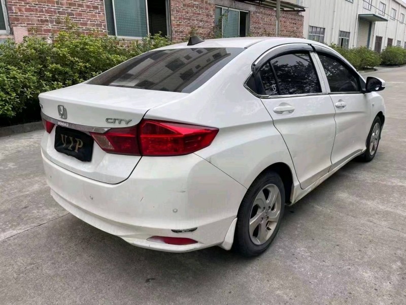 珠海17年本田锋范4