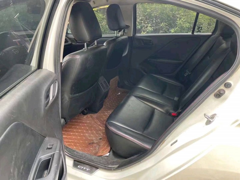 珠海17年本田锋范5