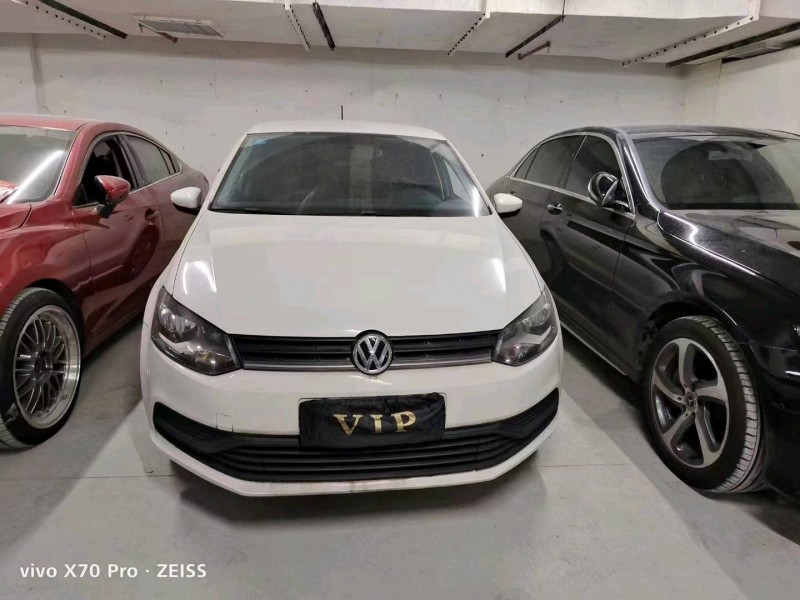 安順17年大眾polo1